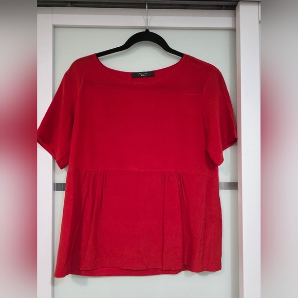 Weekend MaxMara Red Silk Peplum Short Sleeve T-Shirt - Picture 2 of 16
